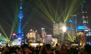 上海外滩3d灯光秀